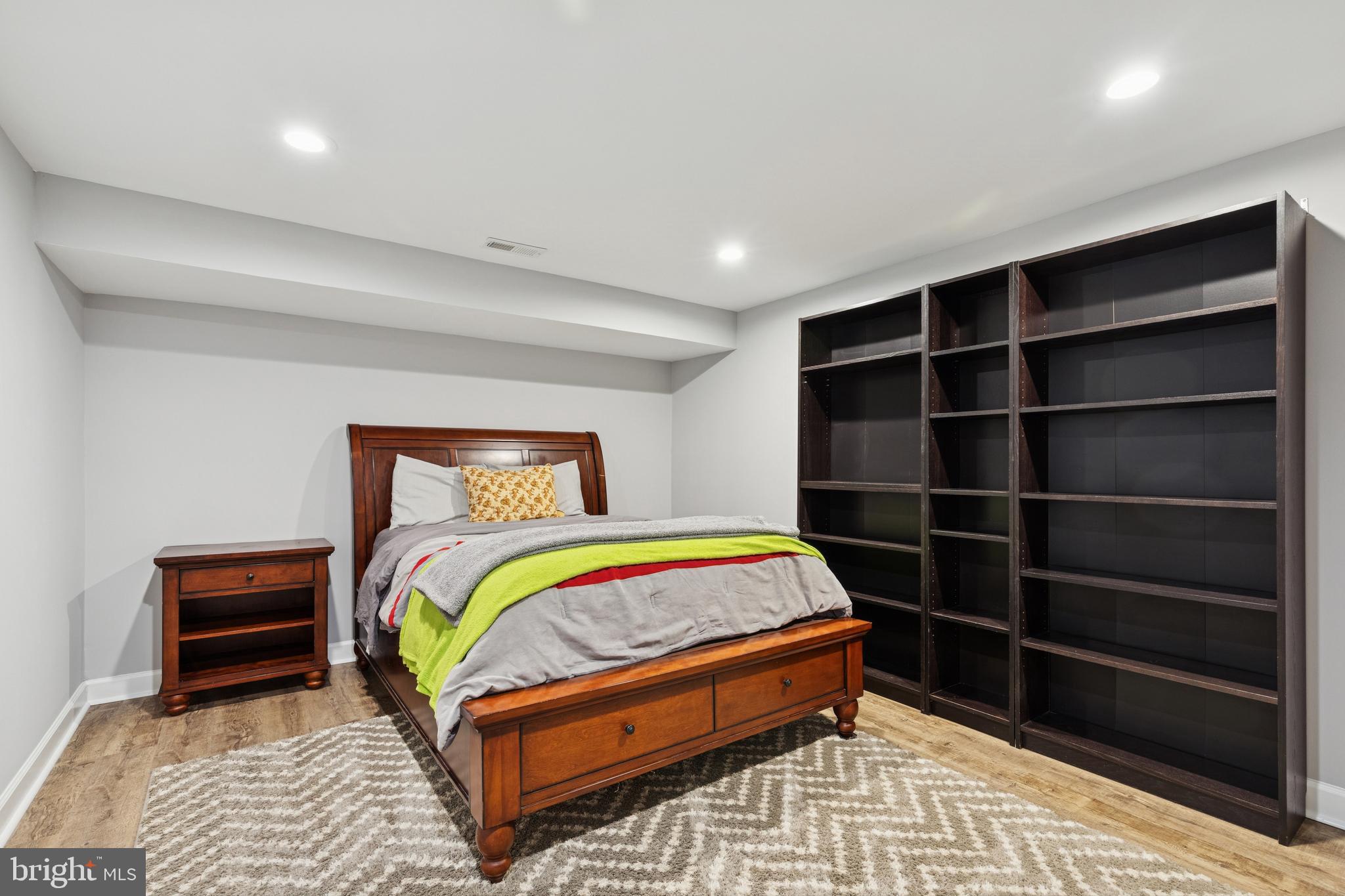 ASHBROOK - Residential