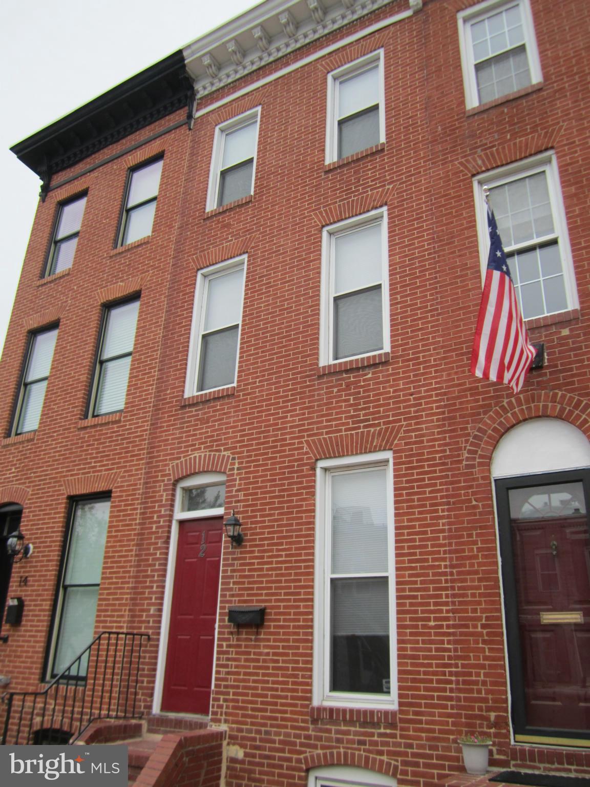 This beautiful home features hardwood flooring throughout. The kitchen has been recently renovated with all new cabinets and granite countertops.It also features stainless steel appliances and includes a washer/dryer. The master bedroom is on the 2nd floor and has a large walk-incloser. This home is in a great location in the City! It also has heating and AC, so schedule a tour today!