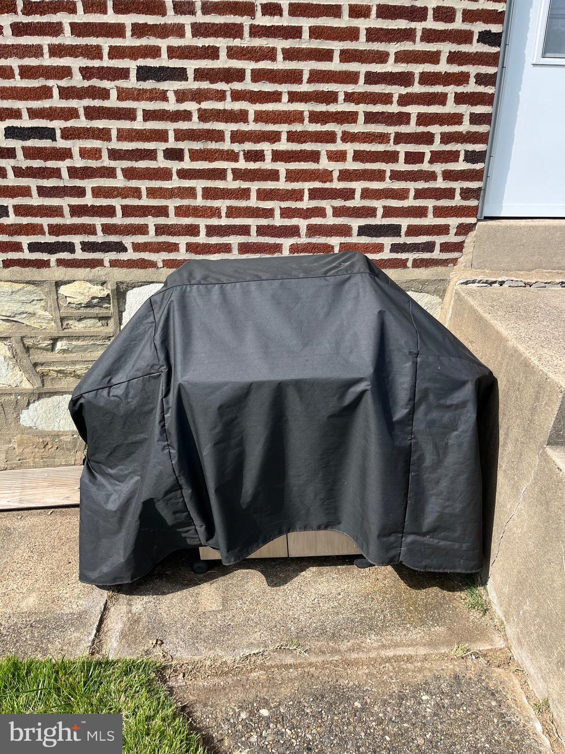 RHAWNHURST - Residential Lease