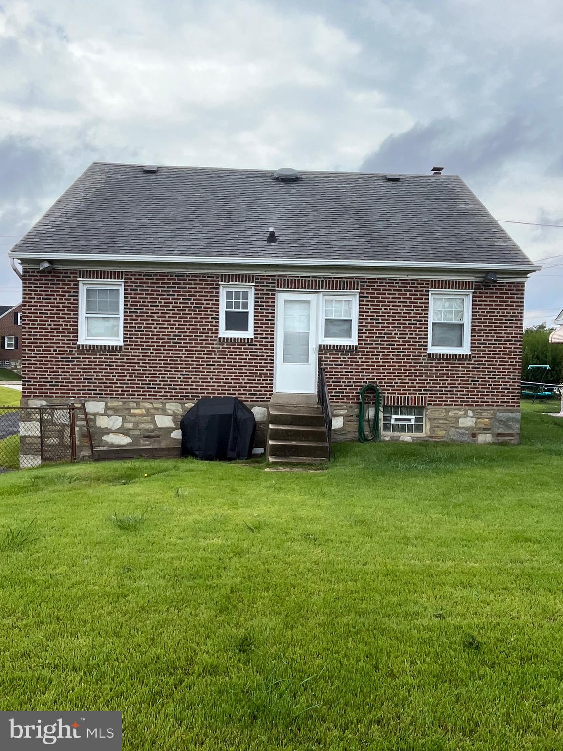 RHAWNHURST - Residential Lease