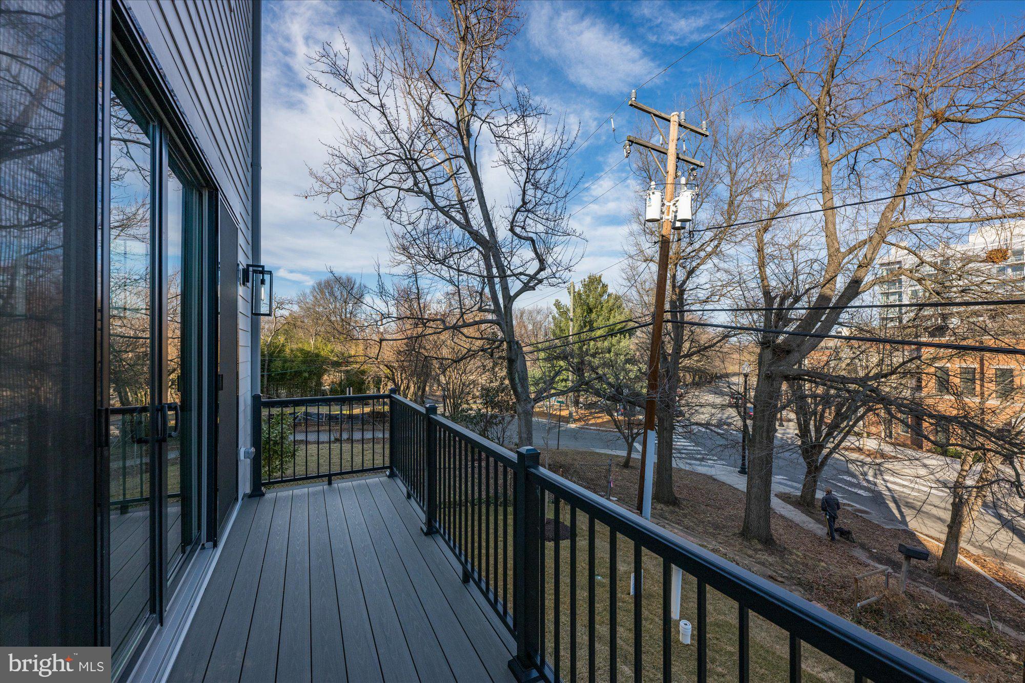 NORTH HIGHLAND - Residential