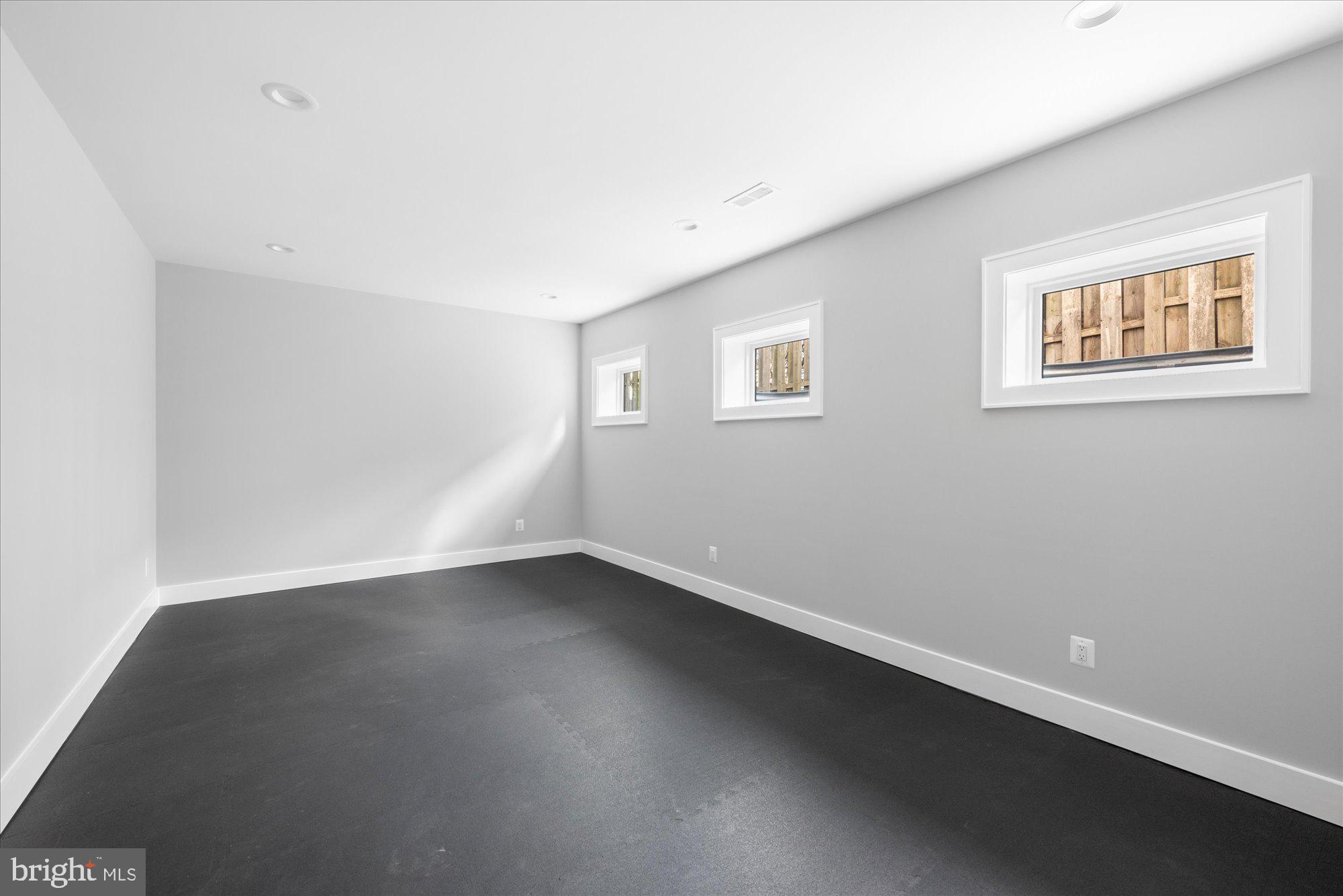 NORTH HIGHLAND - Residential