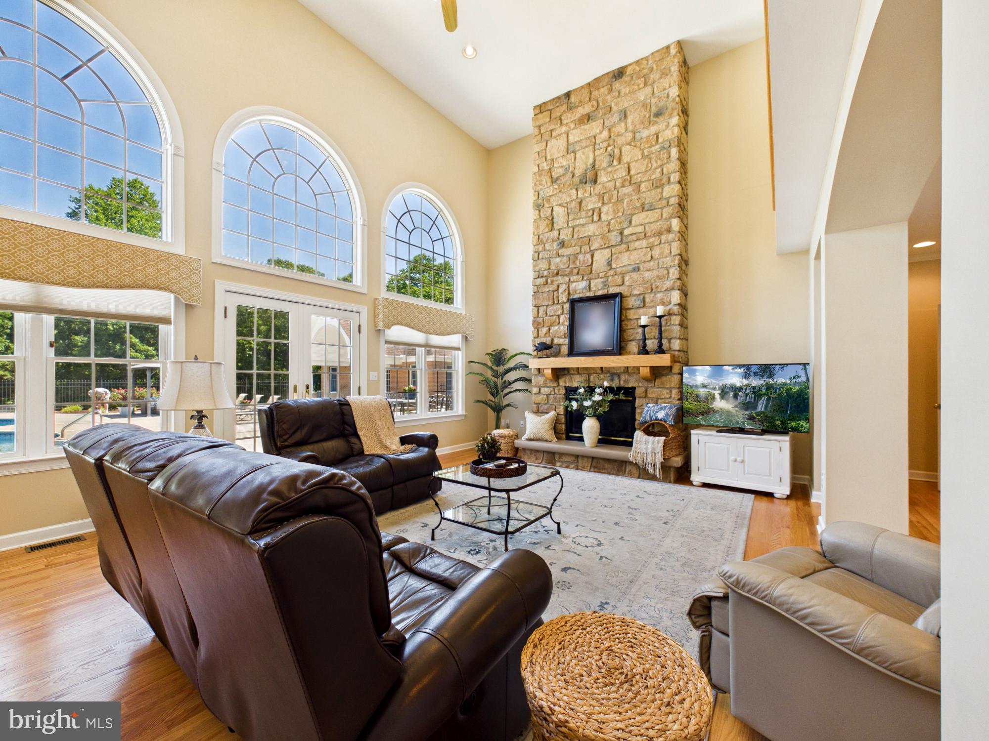 3298 CANTERBURY ROAD