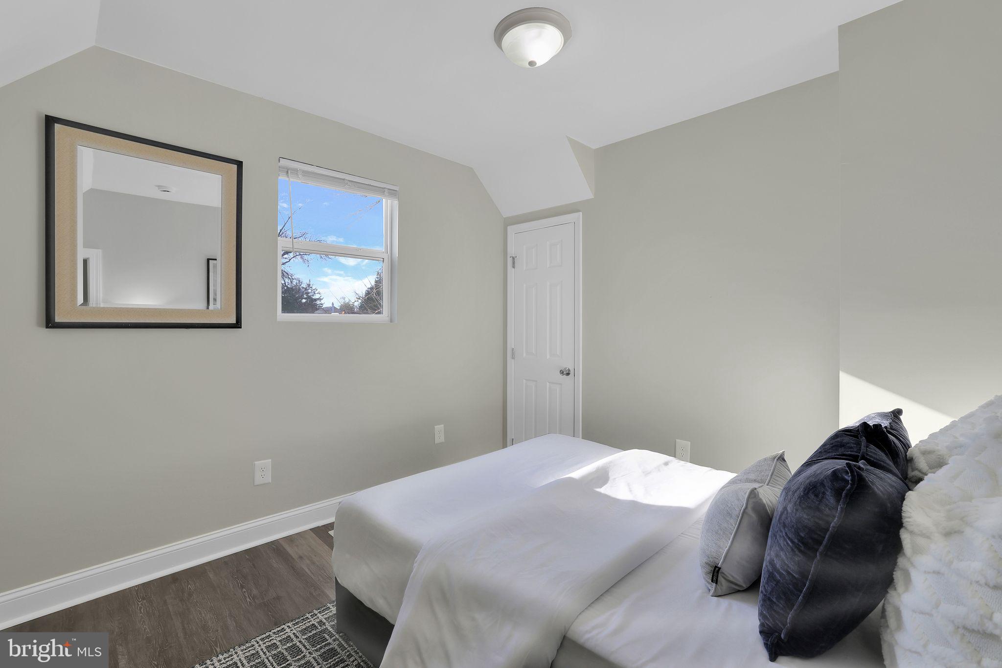 RIVERDALE HEIGHTS - Residential