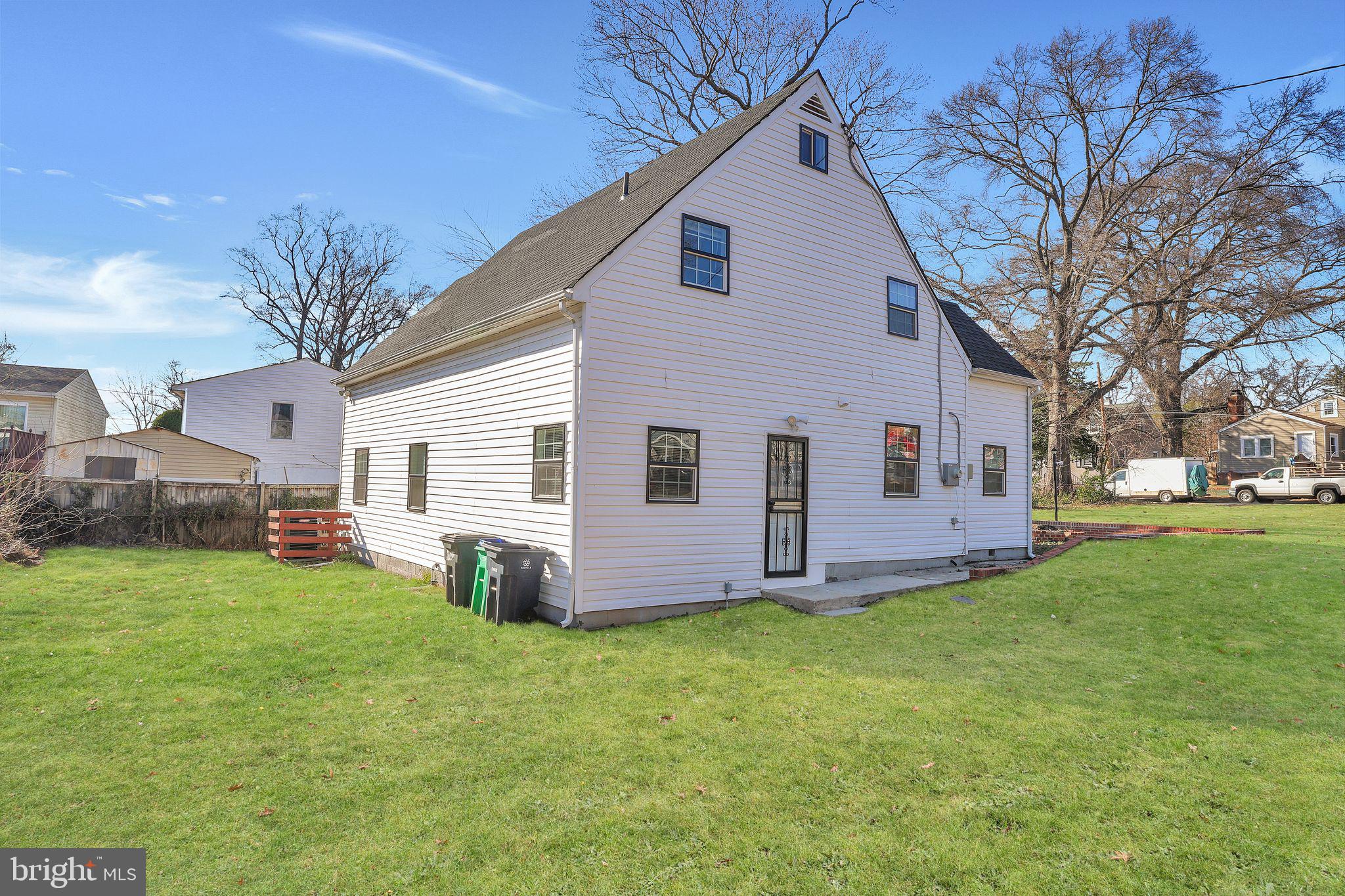 RIVERDALE HEIGHTS - Residential