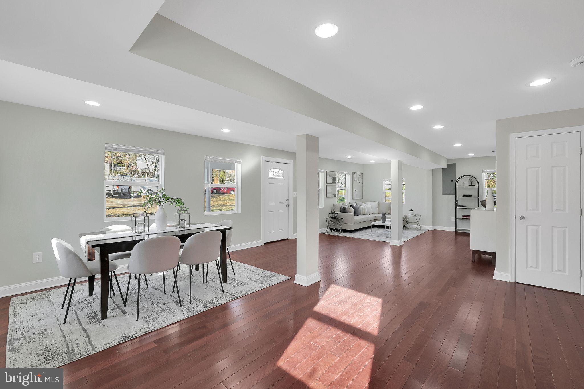 RIVERDALE HEIGHTS - Residential