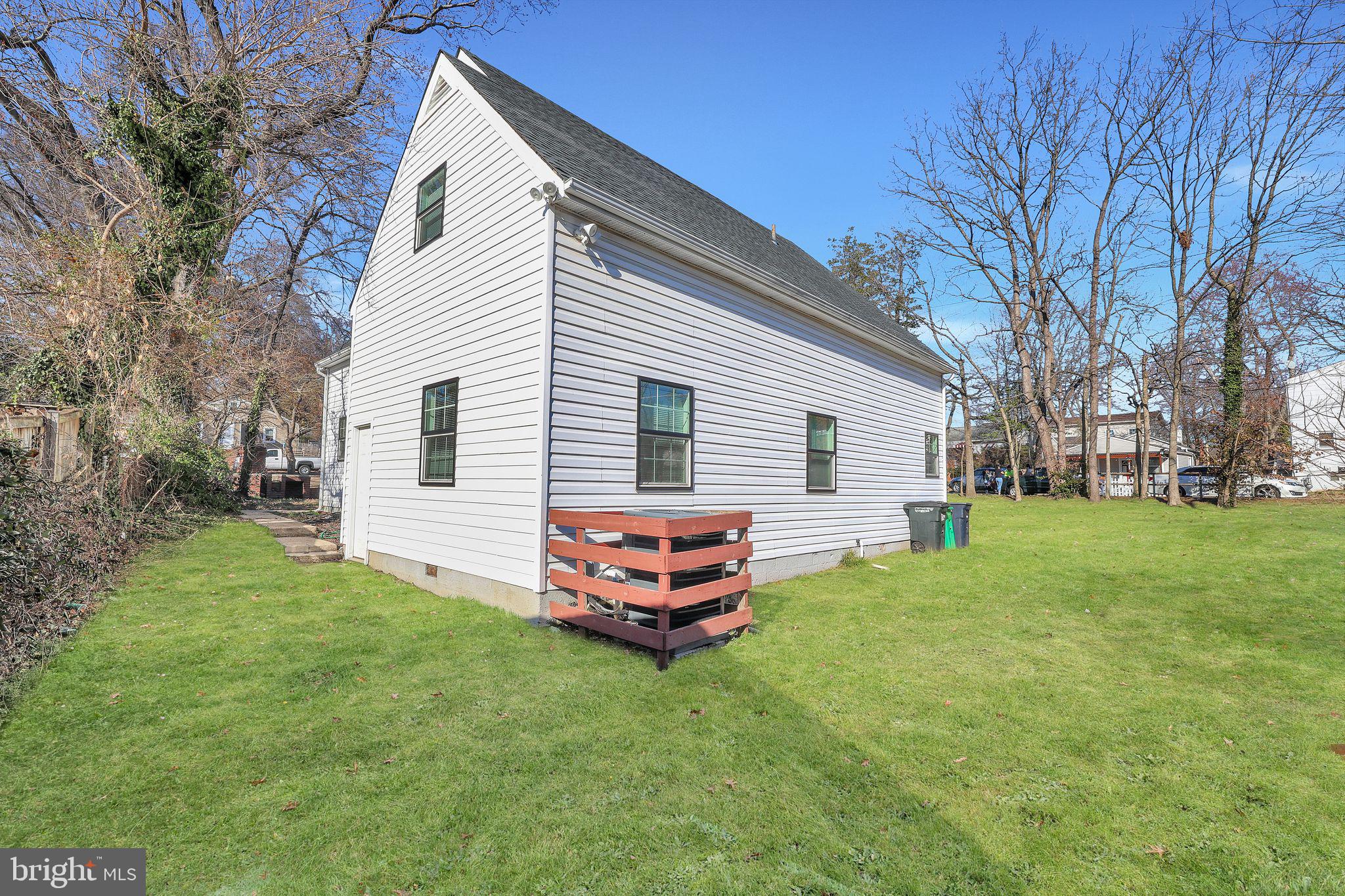 RIVERDALE HEIGHTS - Residential