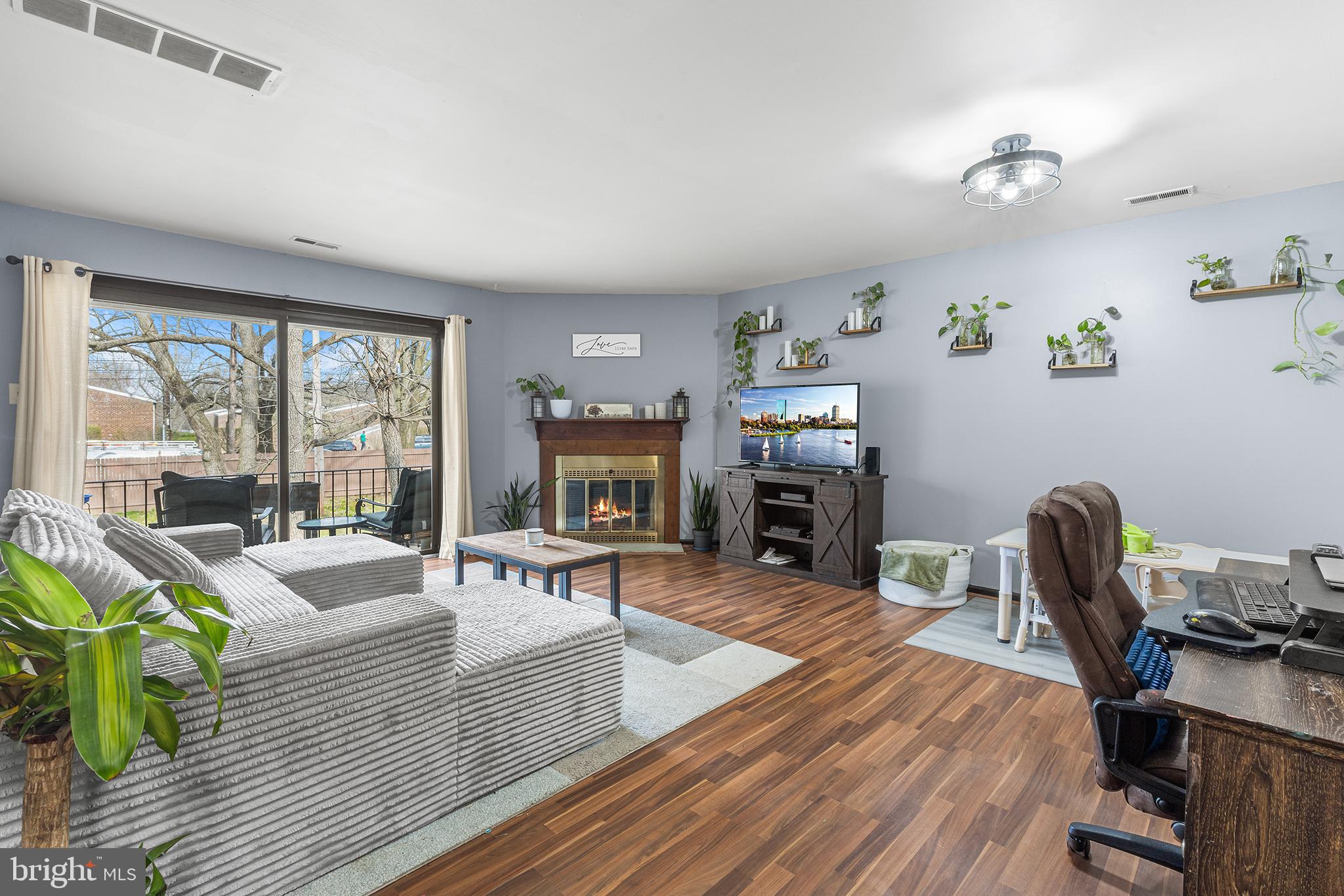 9019 AYRDALE CRESCENT STREET 48A