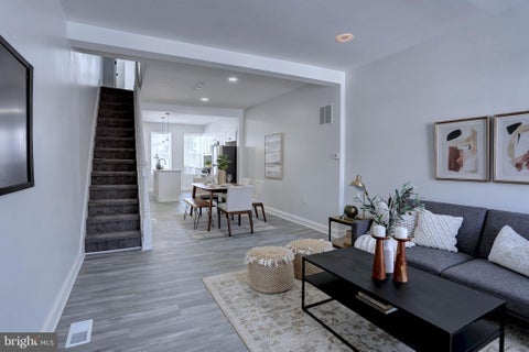 Townhouse For Rent - 1729 Braddish Avenue<br/> BALTIMORE, MD 21216