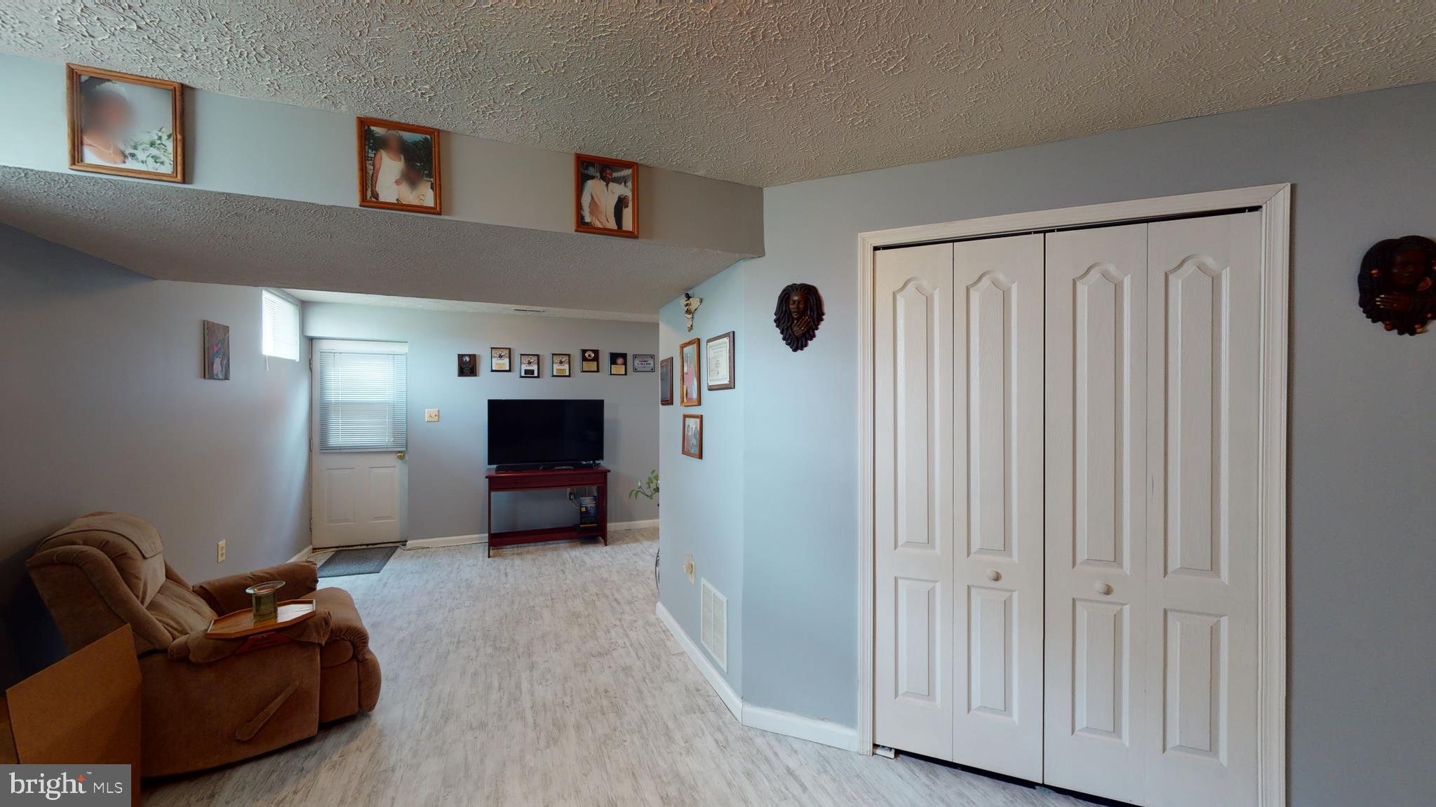 HOLLAWAY ESTATES - Residential