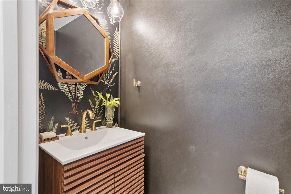 PARKSIDE AT ALEXANDRIA - Residential