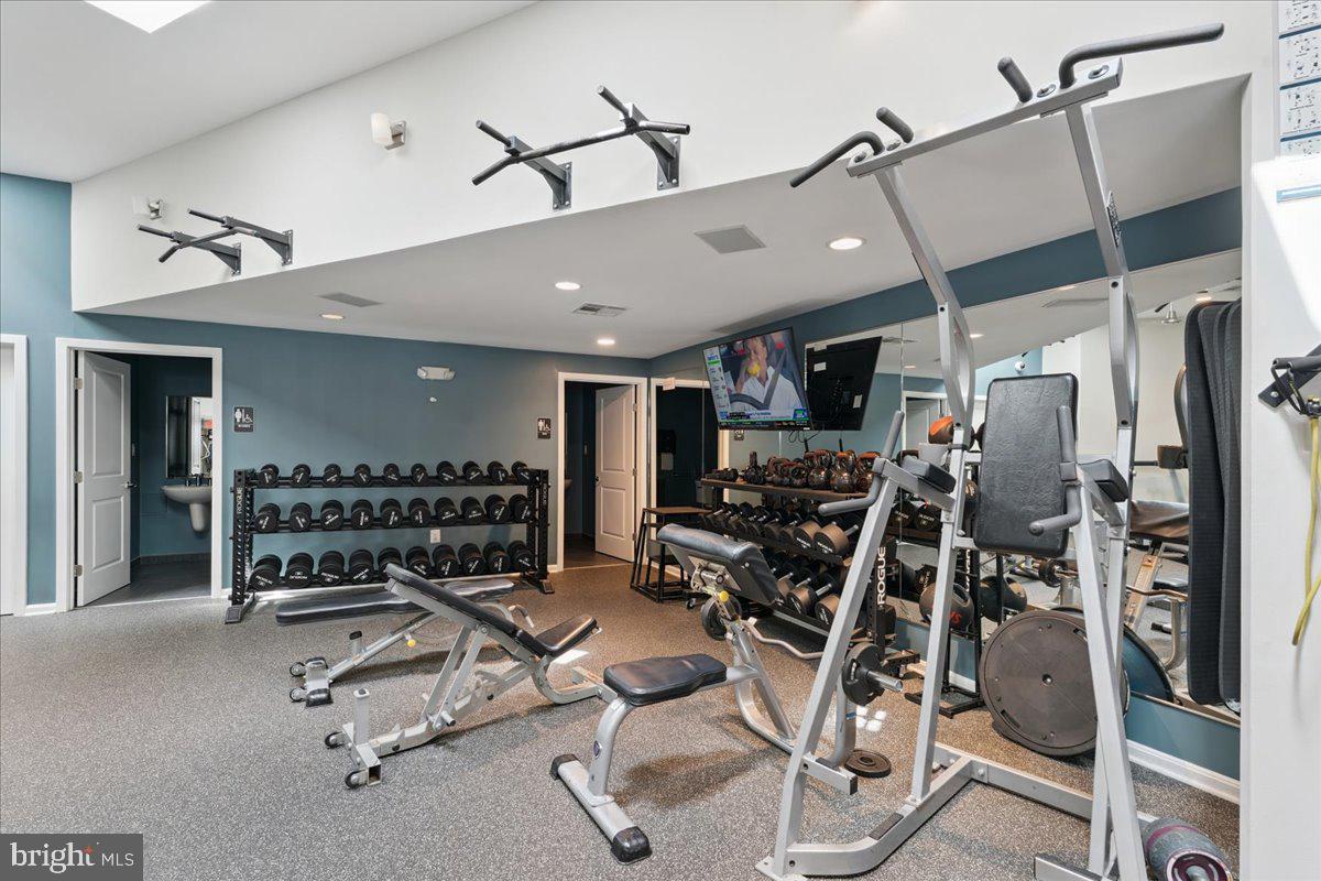 PARKSIDE AT ALEXANDRIA - Residential