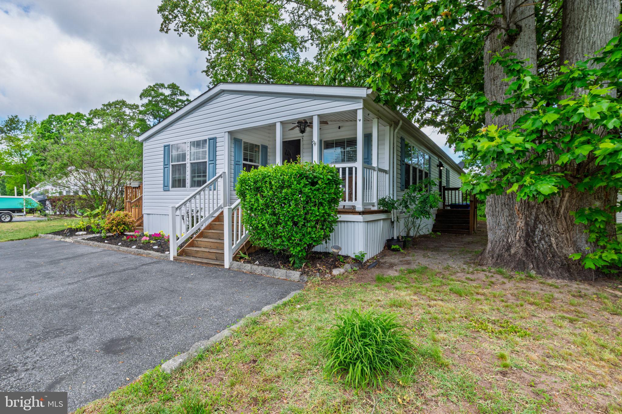 35237 BREAKERS STREET E-711