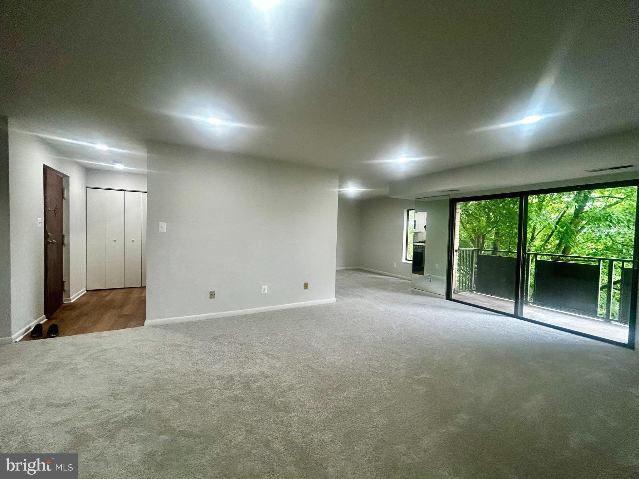 6001 ARLINGTON BOULEVARD 423
