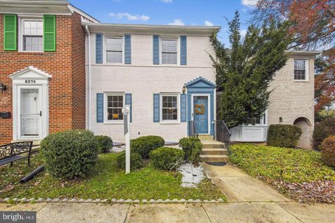 8372 GLASTONBURY COURT ANNANDALE VA 22003