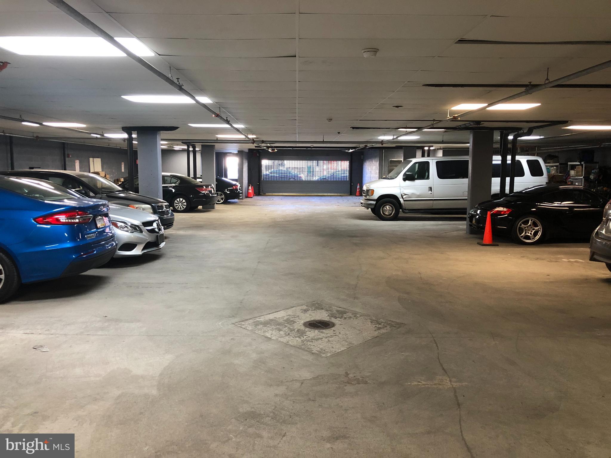 UNIVERSITY CITY - Residential Lease