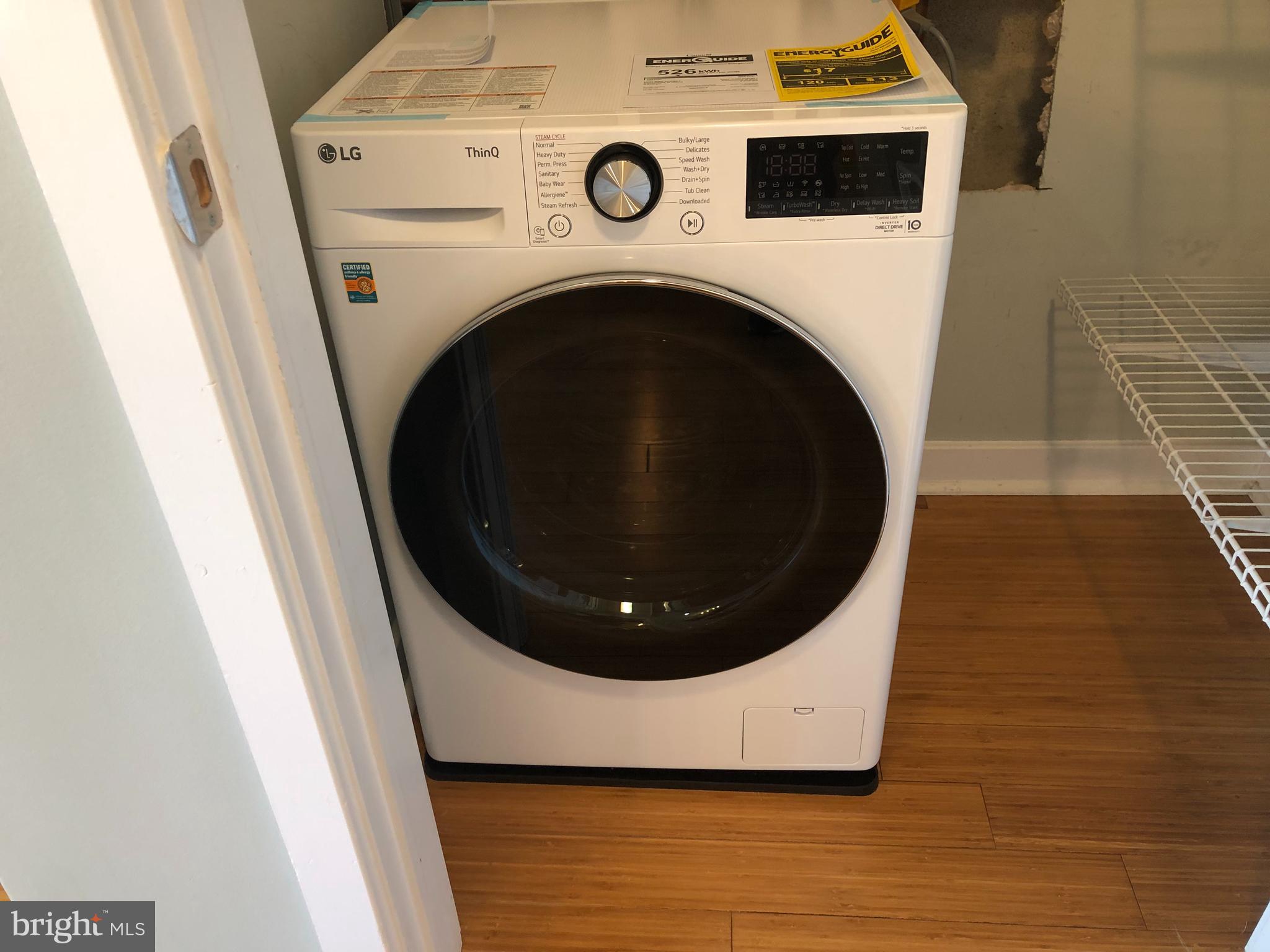 UNIVERSITY CITY - Residential Lease