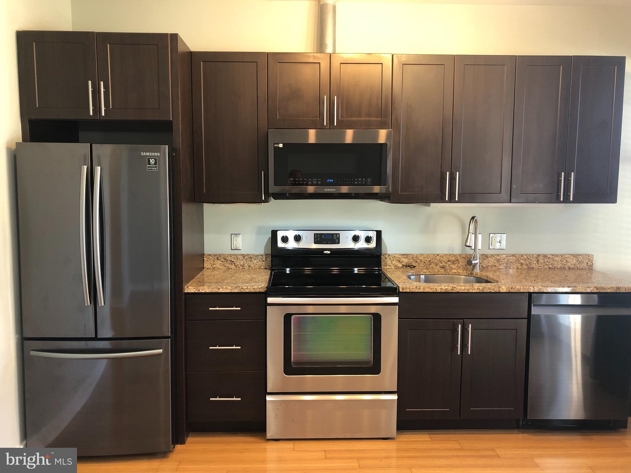 UNIVERSITY CITY - Residential Lease