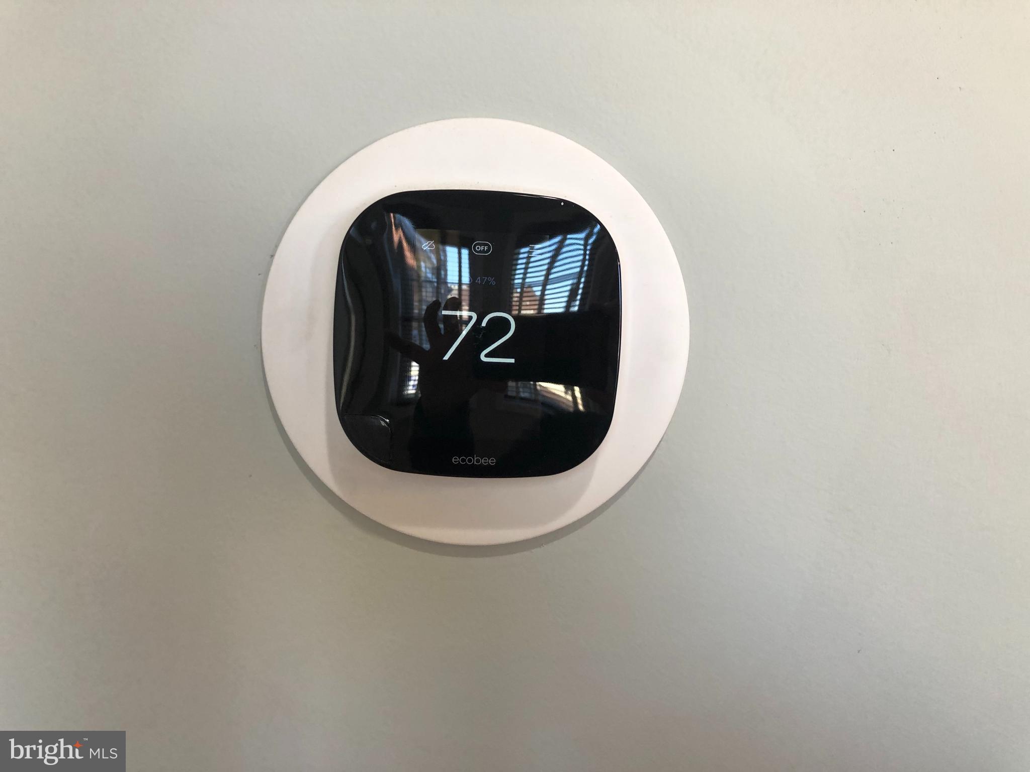 UNIVERSITY CITY - Residential Lease