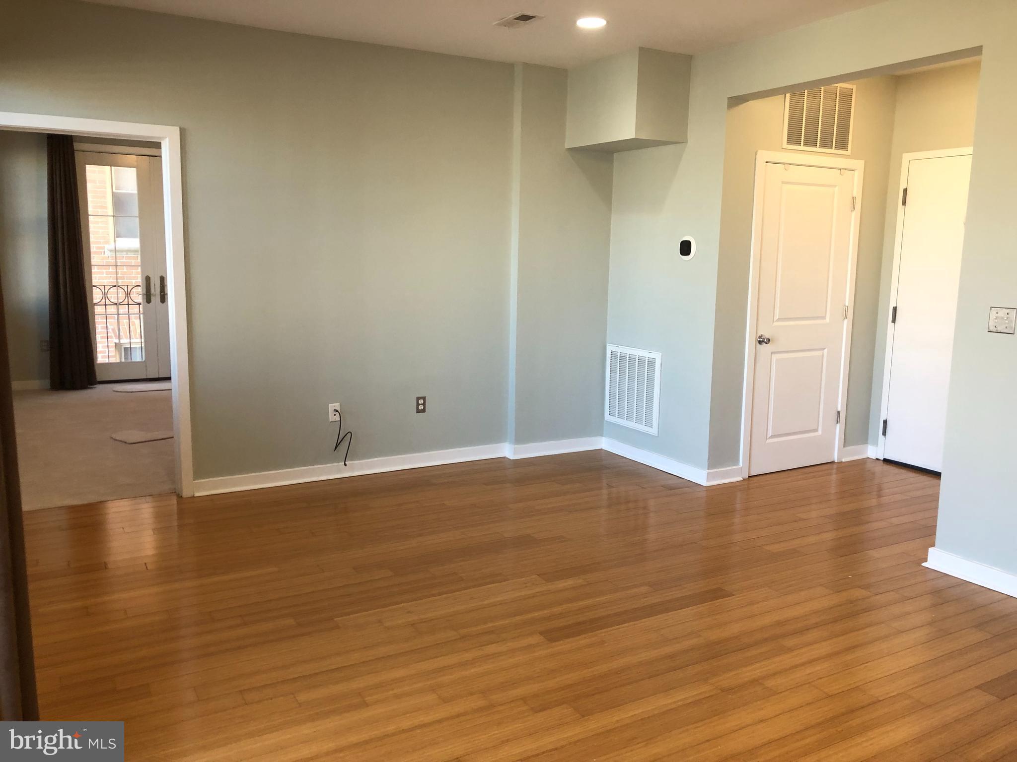UNIVERSITY CITY - Residential Lease