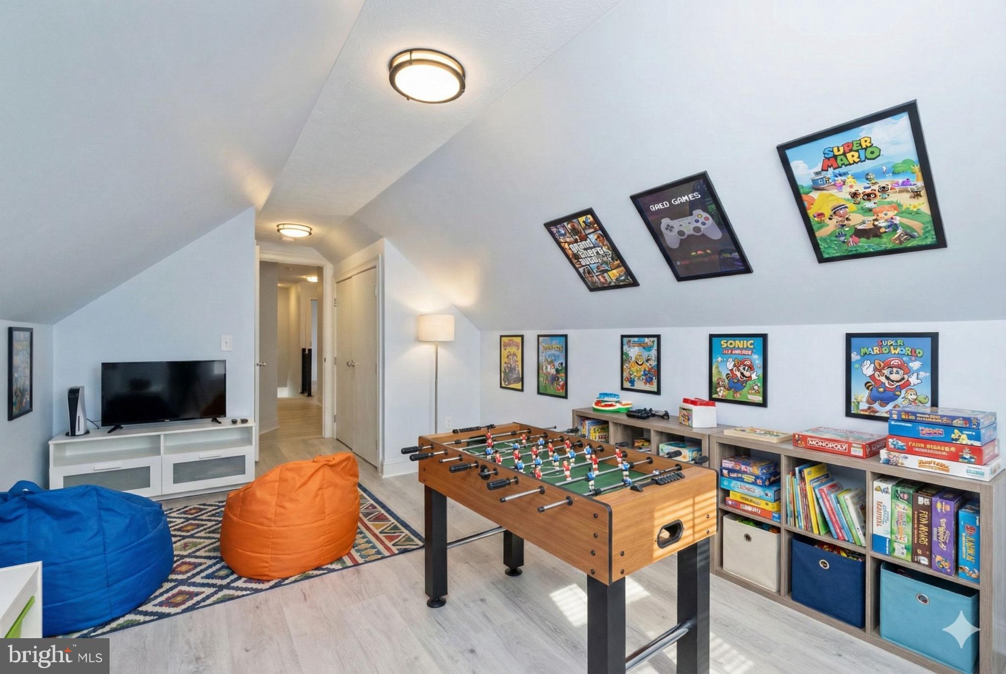 HAMPSHIRE ESTATES - Residential