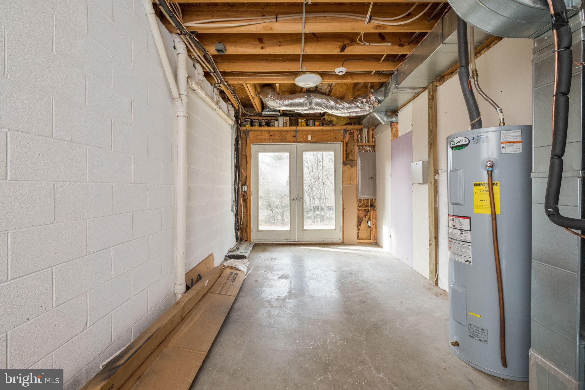 HAMPSHIRE ESTATES - Residential