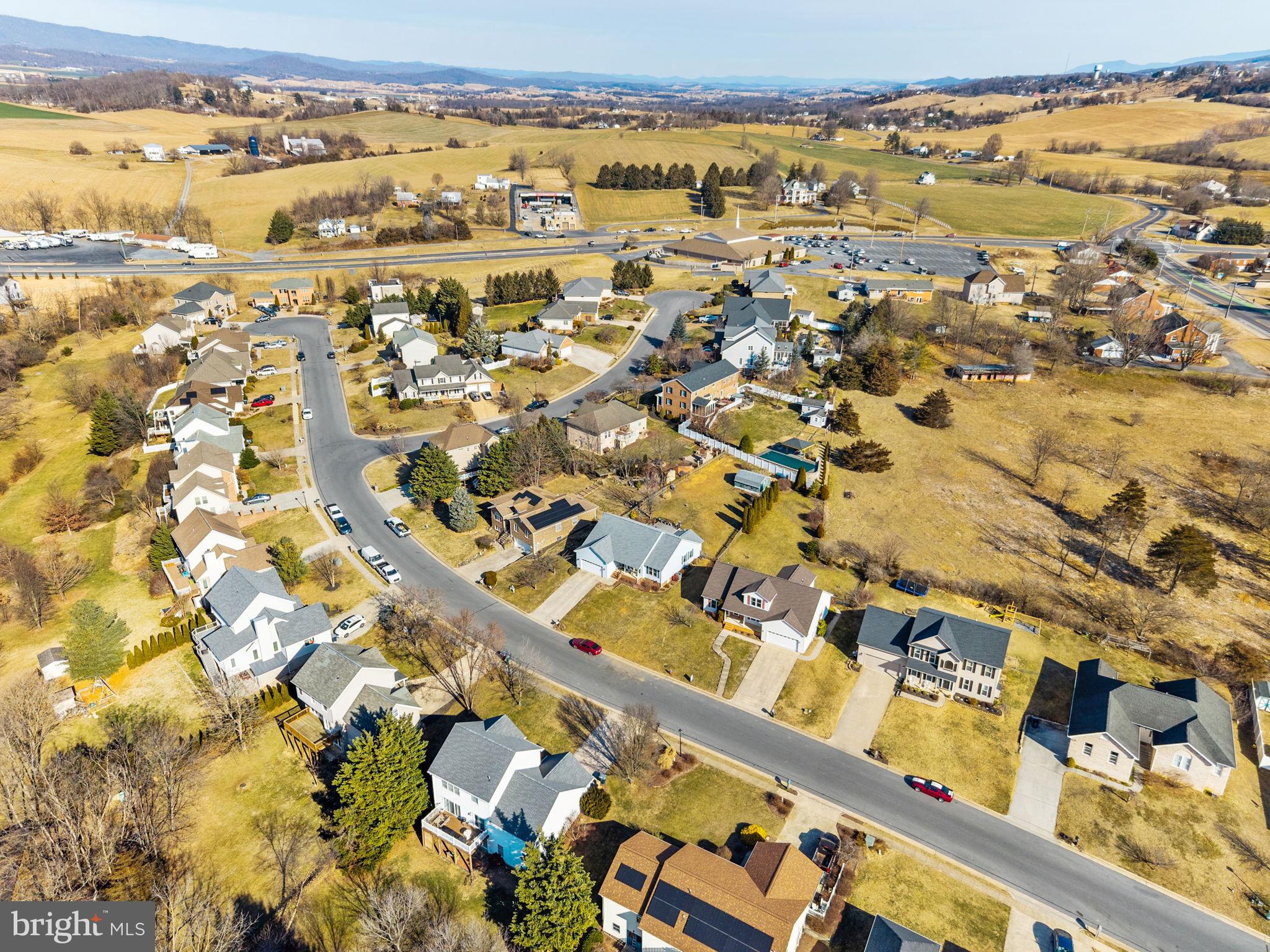 HAMPSHIRE ESTATES - Residential