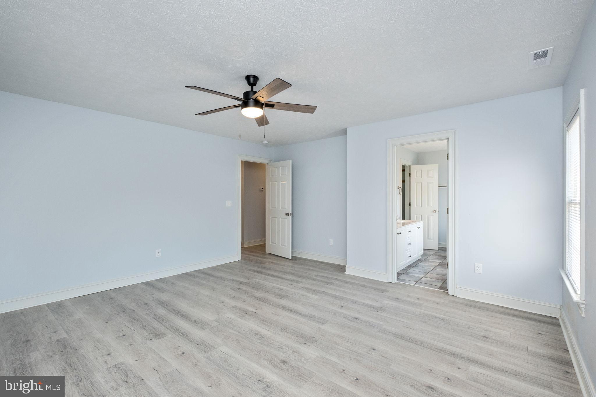 HAMPSHIRE ESTATES - Residential