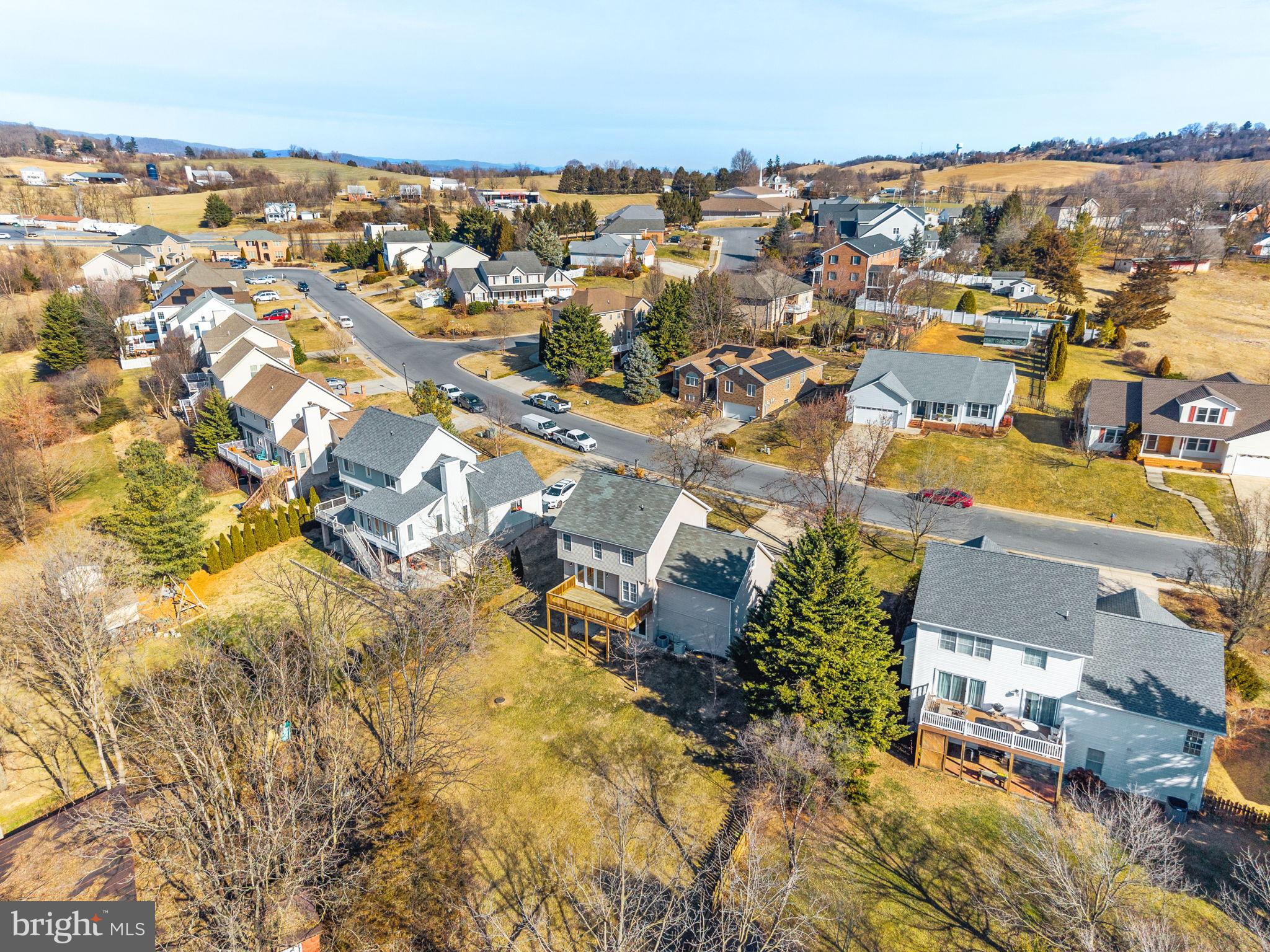 HAMPSHIRE ESTATES - Residential