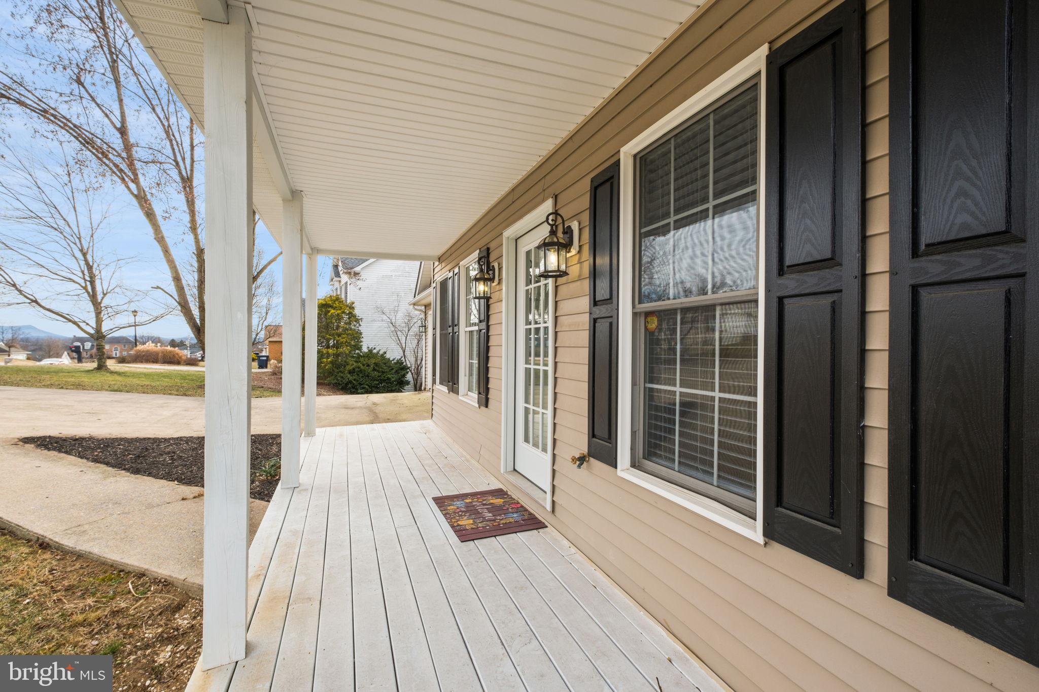 HAMPSHIRE ESTATES - Residential