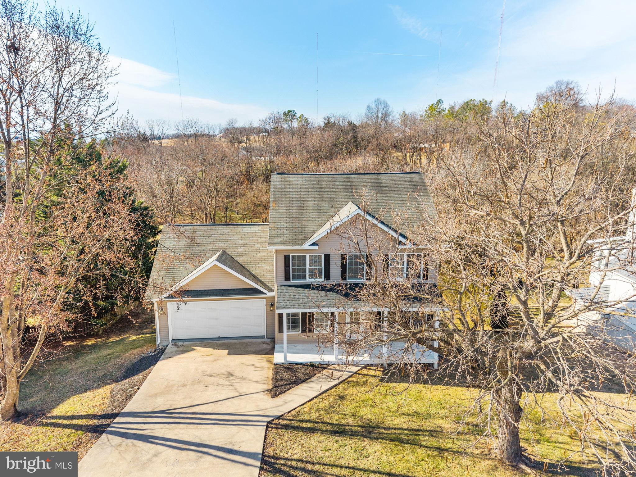 HAMPSHIRE ESTATES - Residential