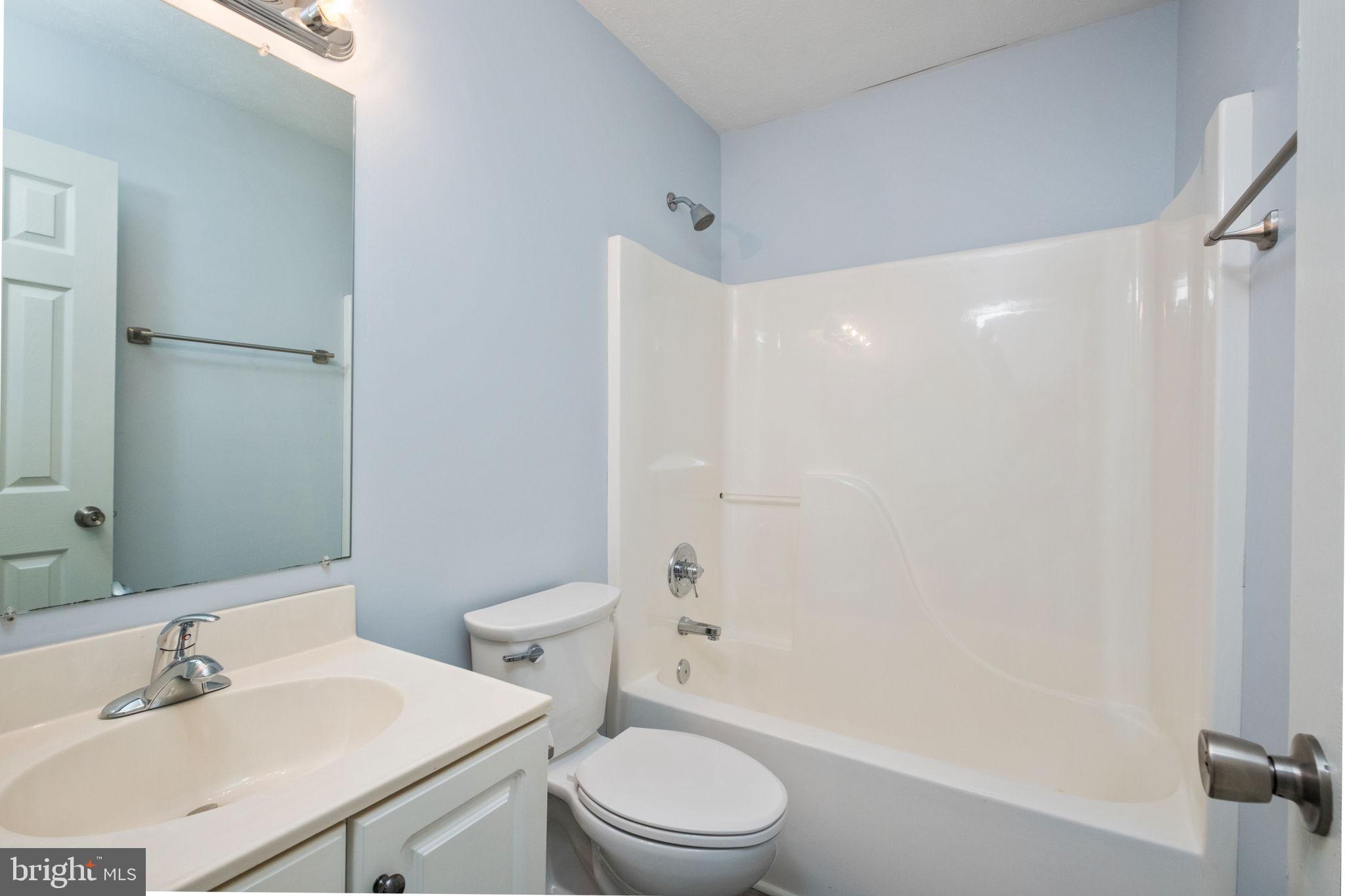 HAMPSHIRE ESTATES - Residential