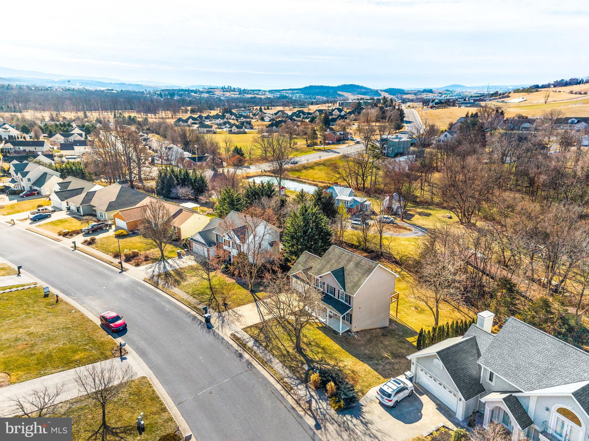 HAMPSHIRE ESTATES - Residential