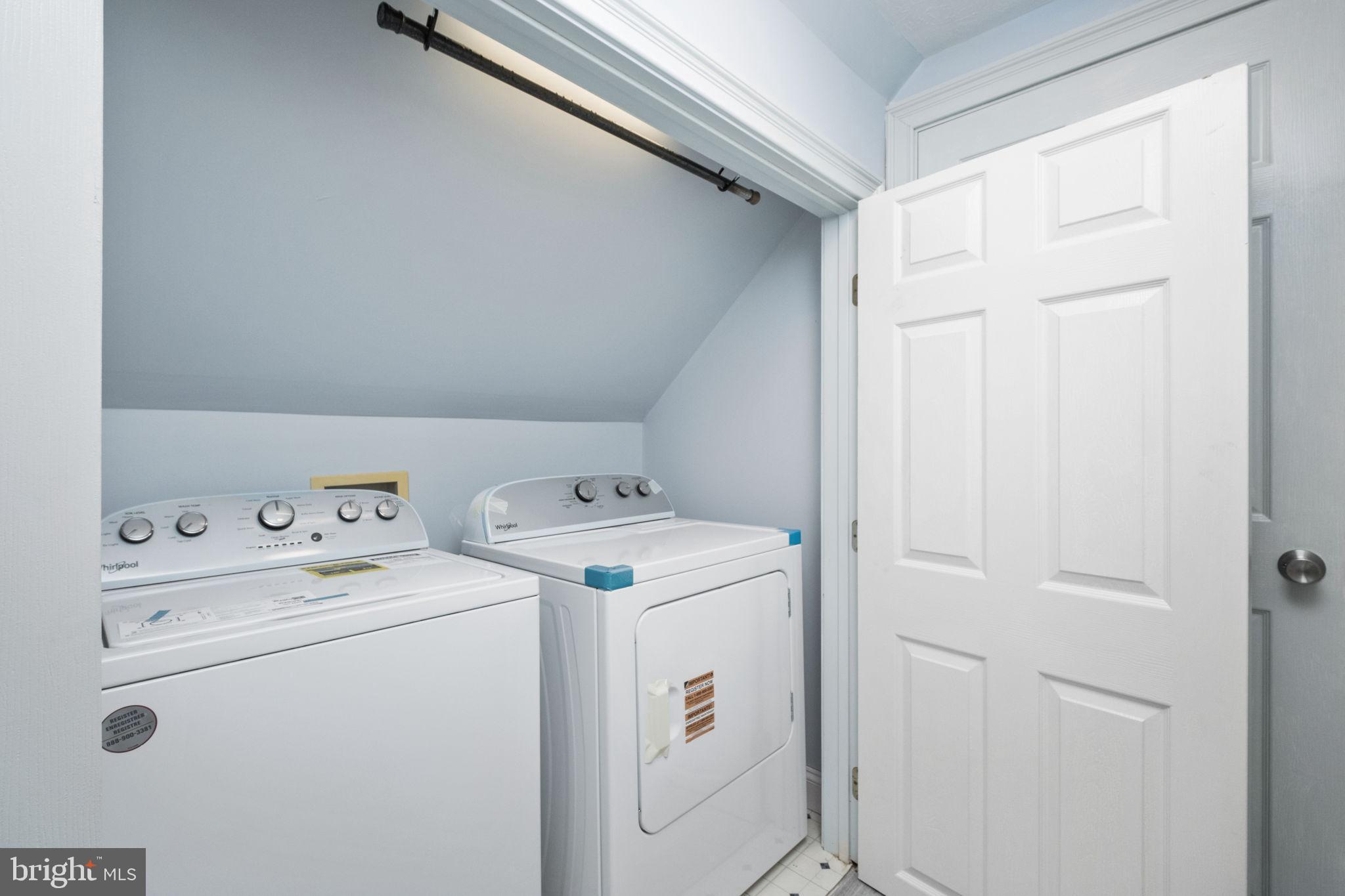 HAMPSHIRE ESTATES - Residential