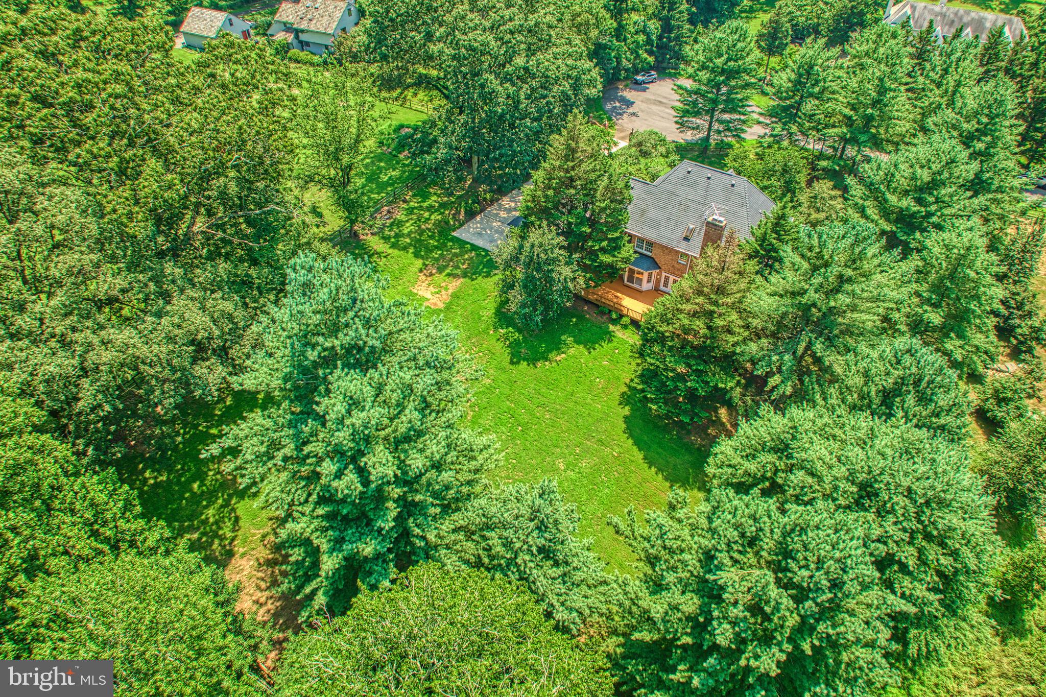 GOLDEN WOODS - Residential