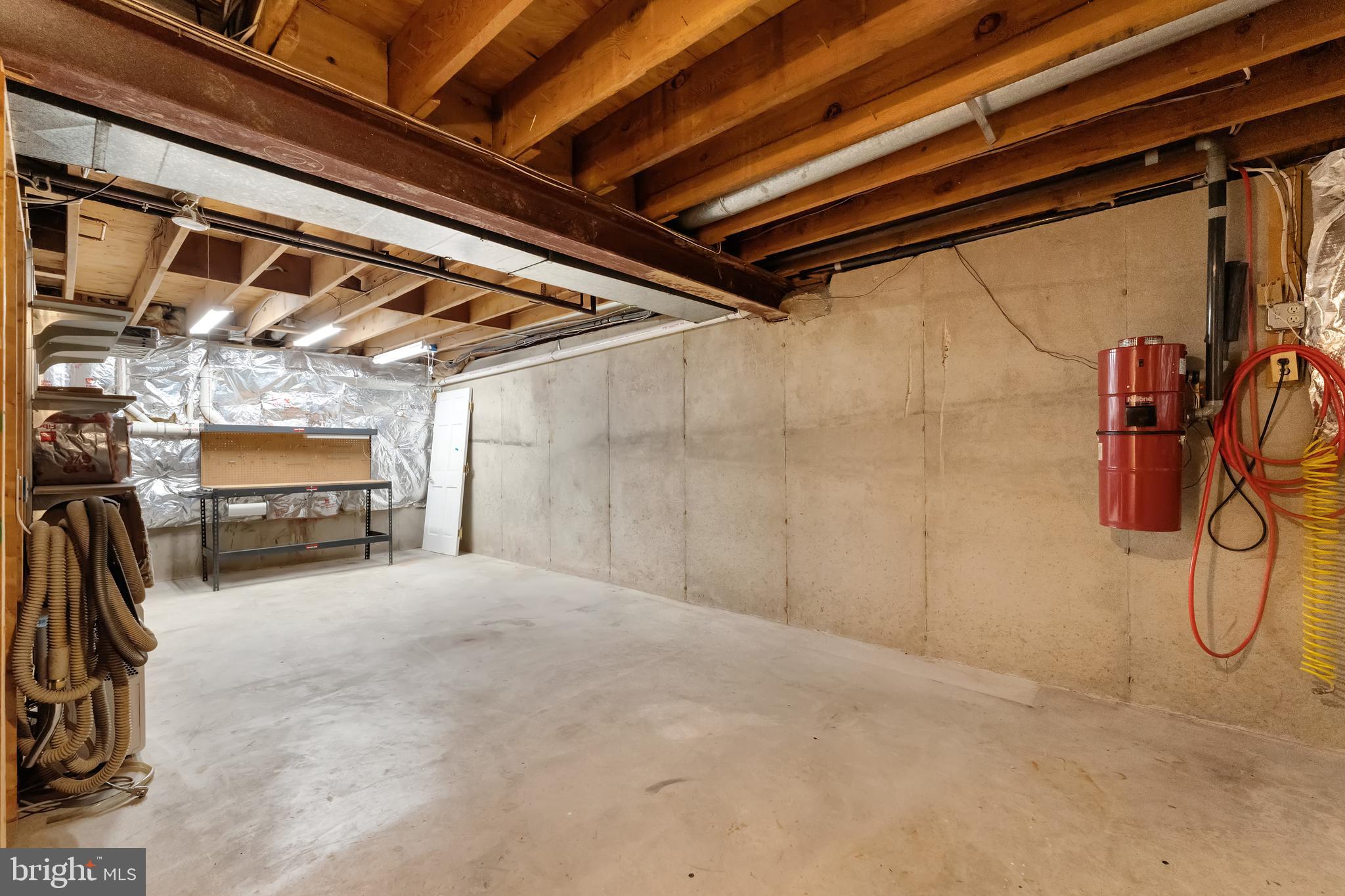 GOLDEN WOODS - Residential