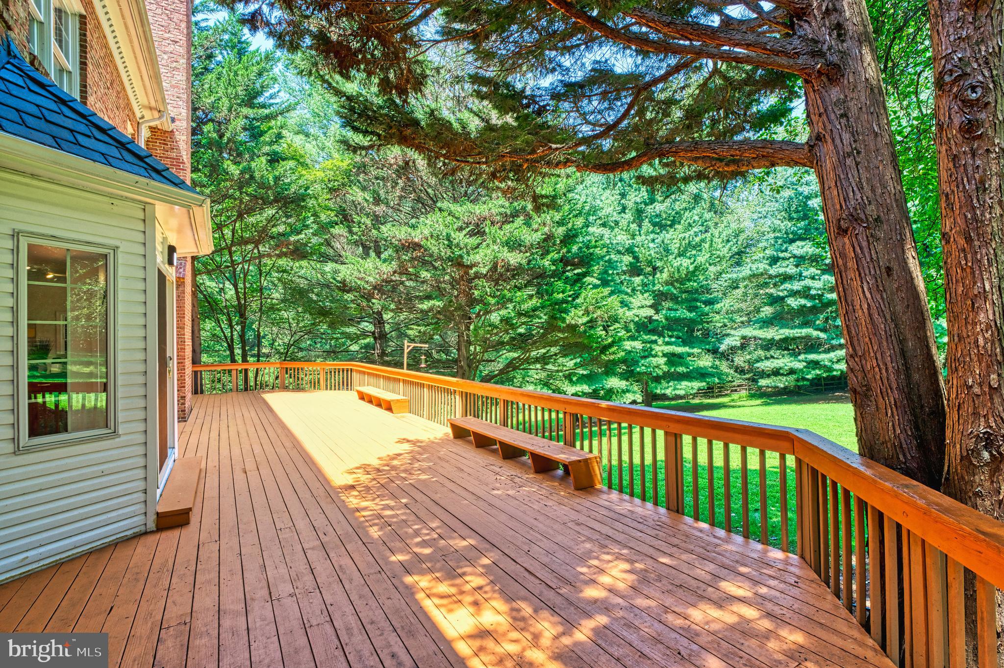 GOLDEN WOODS - Residential