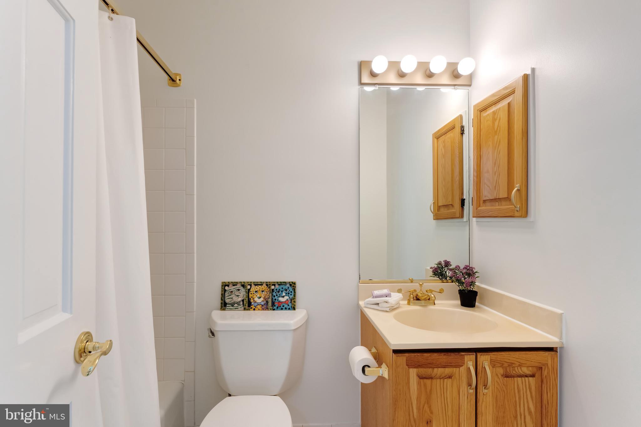 GOLDEN WOODS - Residential