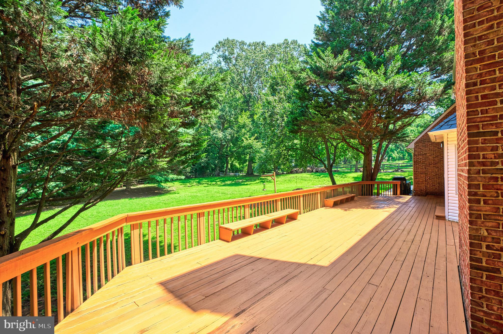 GOLDEN WOODS - Residential