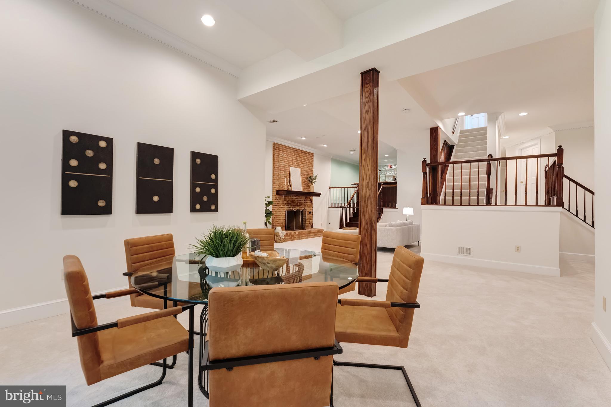 GOLDEN WOODS - Residential