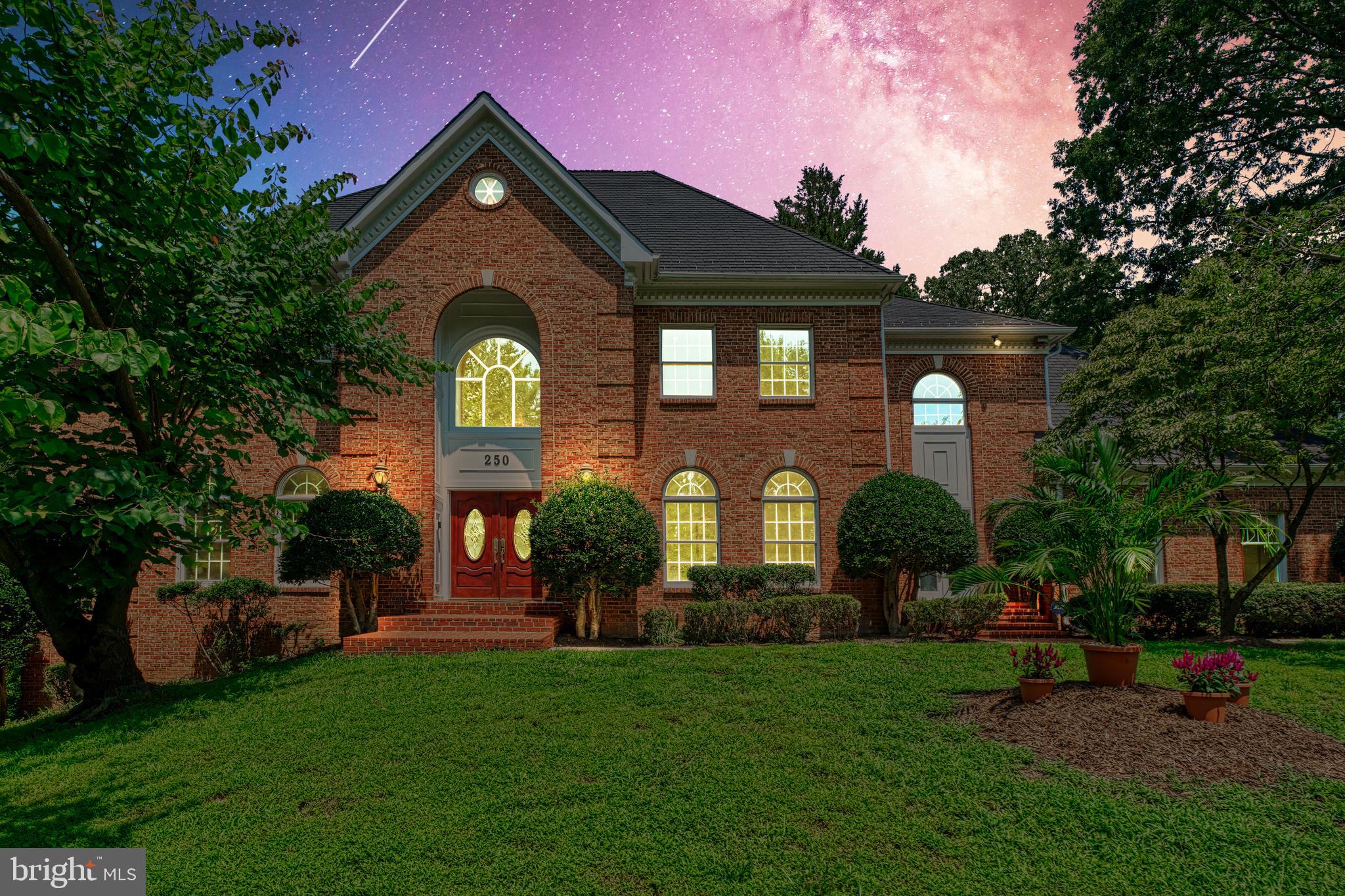 250 GOLDEN WOODS COURT