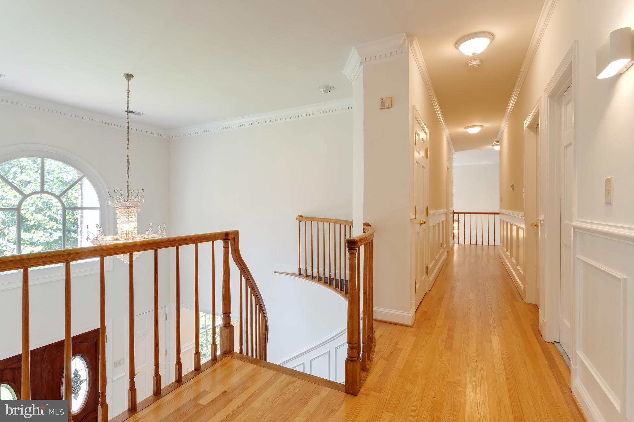 GOLDEN WOODS - Residential