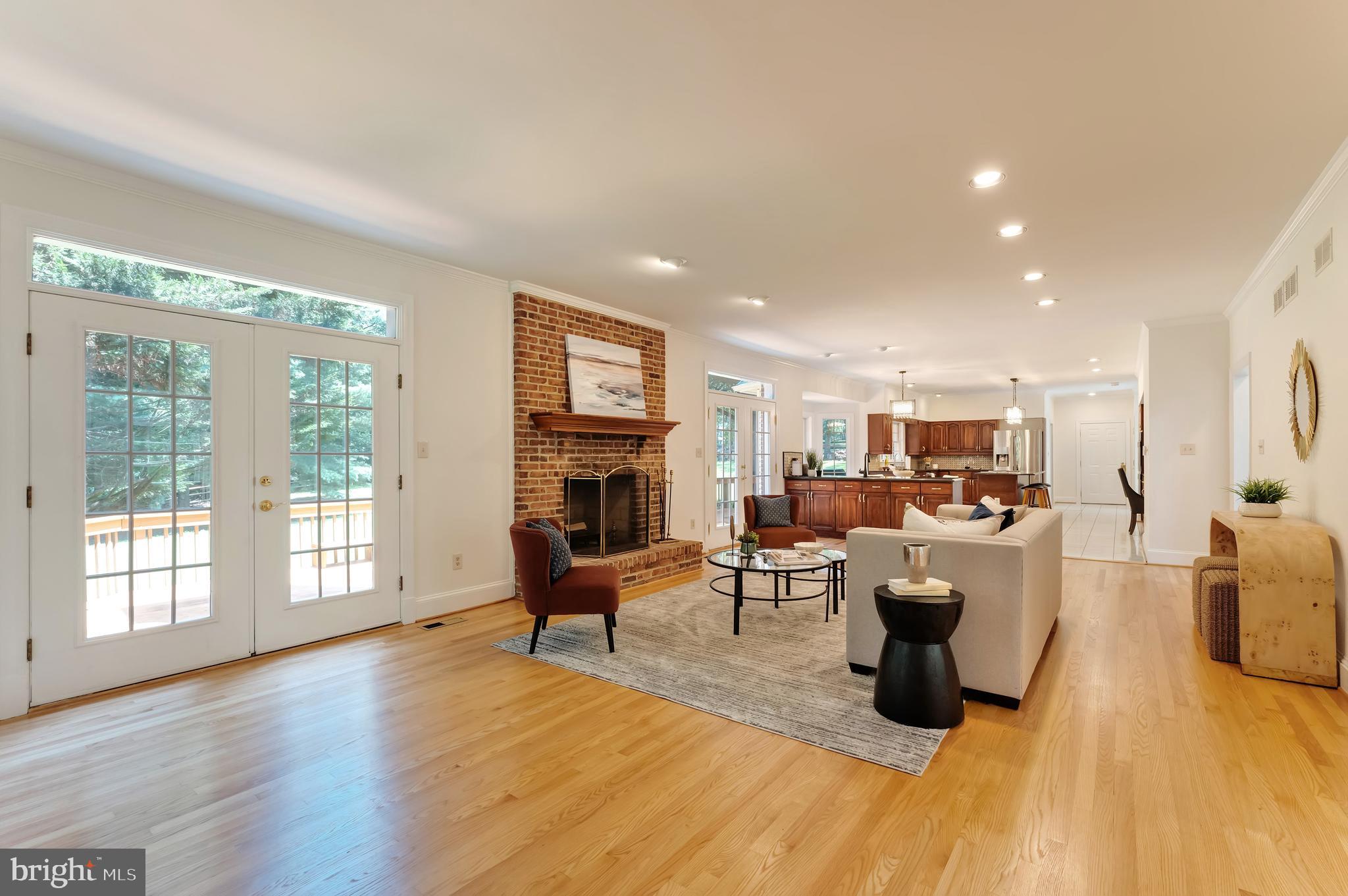 GOLDEN WOODS - Residential