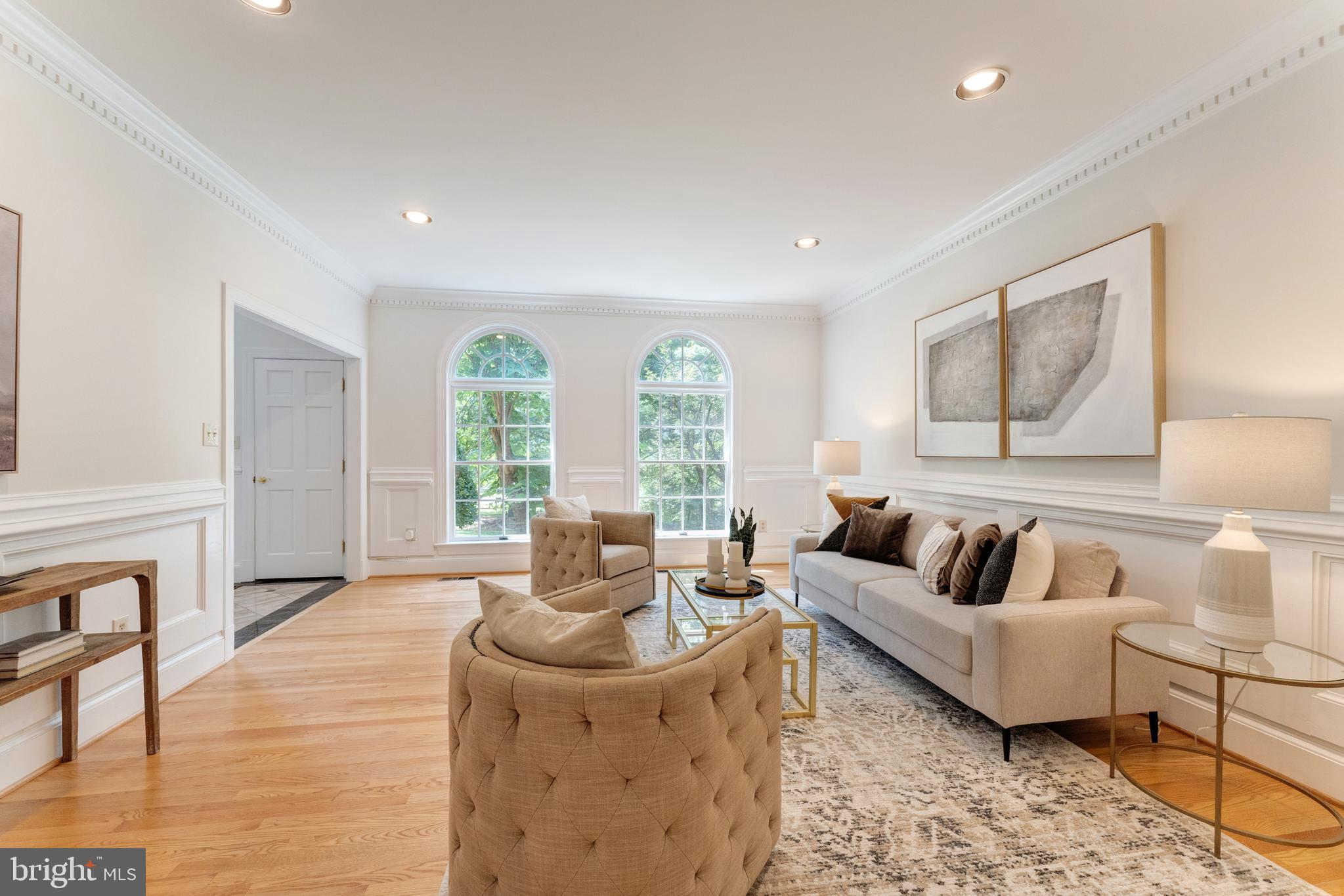 GOLDEN WOODS - Residential