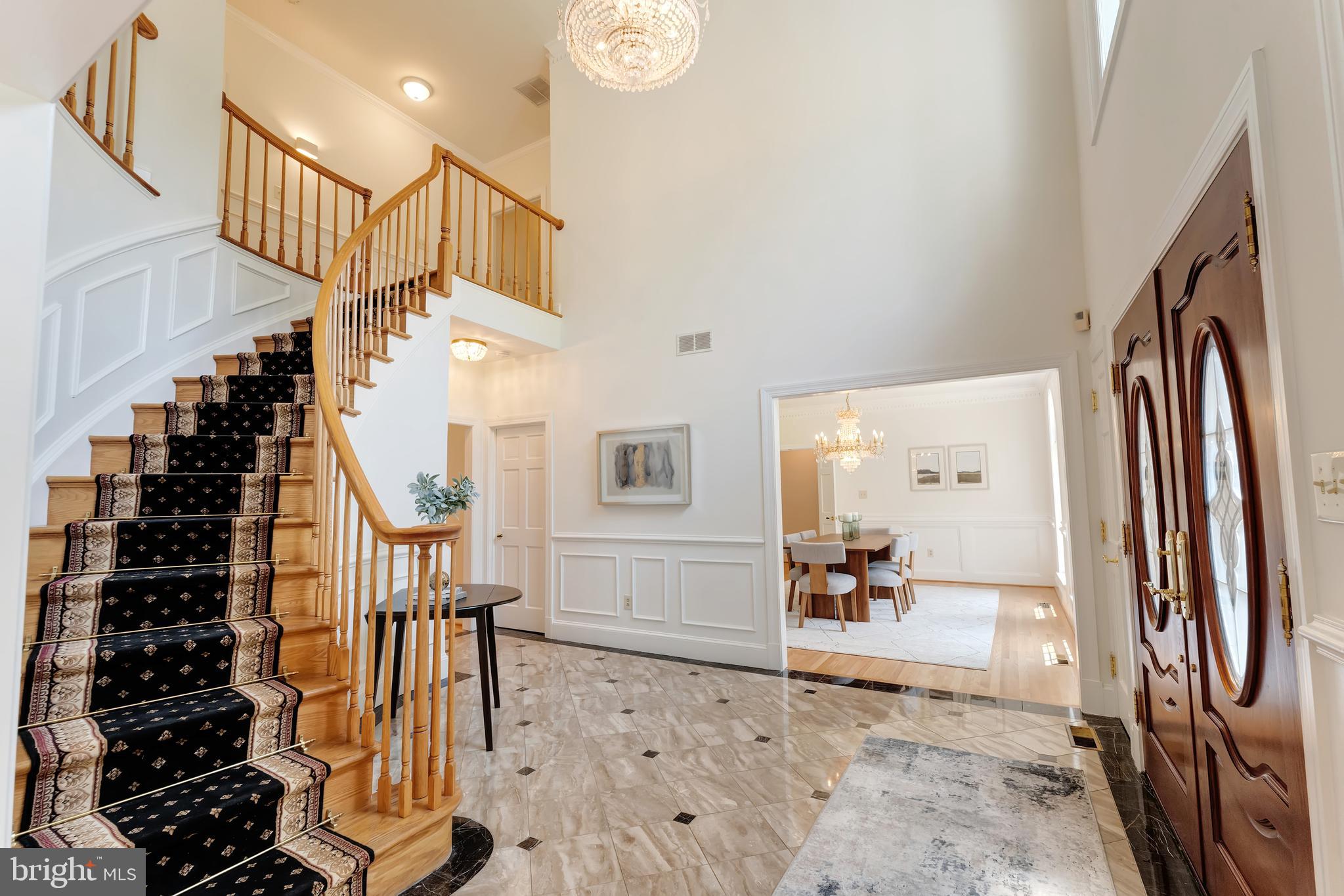 GOLDEN WOODS - Residential