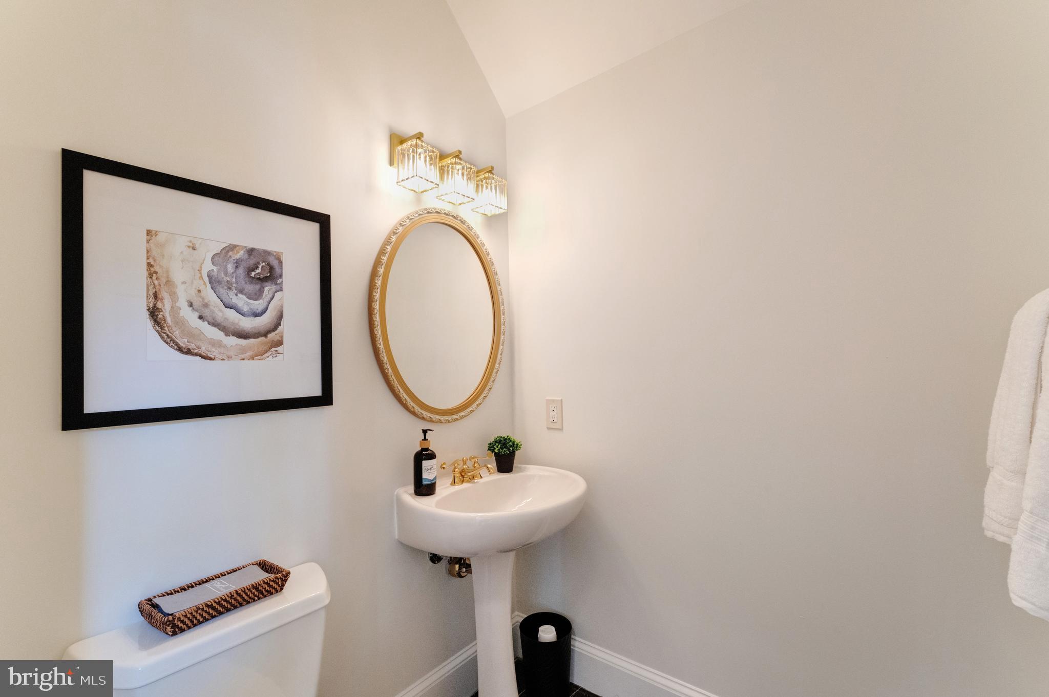 GOLDEN WOODS - Residential