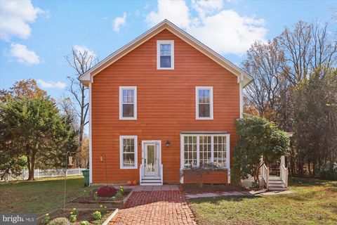 19 WALNUT HILL ROAD LA PLATA MD 20646