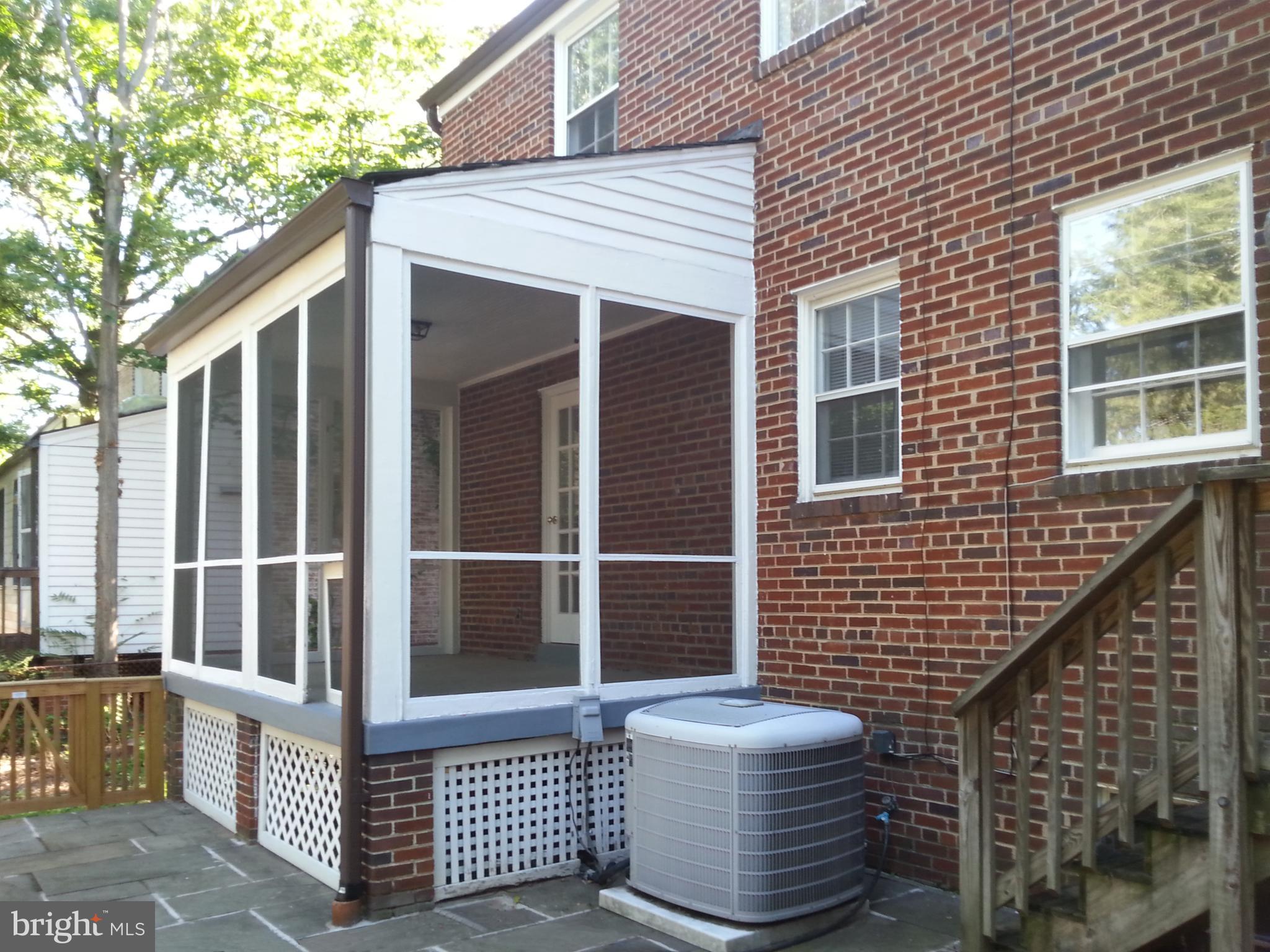 CLEVELAND PARK - Residential