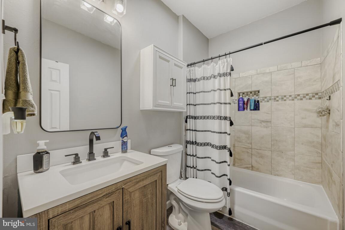 ENGLISH COUNTRY MANOR - Residential