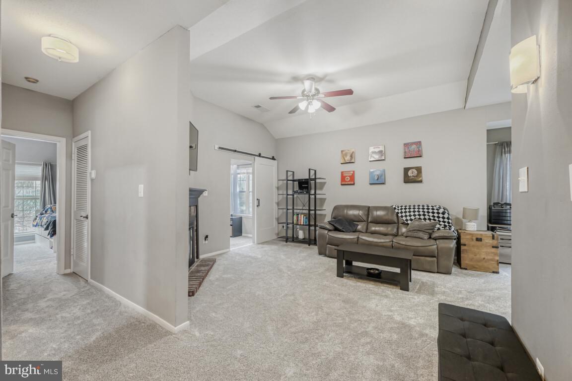 ENGLISH COUNTRY MANOR - Residential